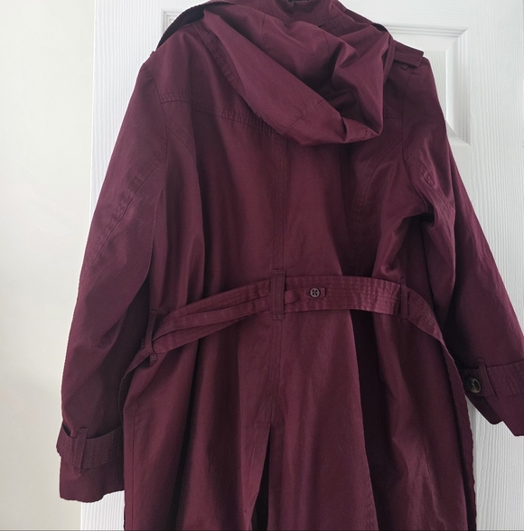 Women's Burgundy Trench Coat - Picture 5 of 6